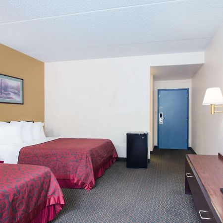 Days Inn By Wyndham Chambersburg Exterior foto